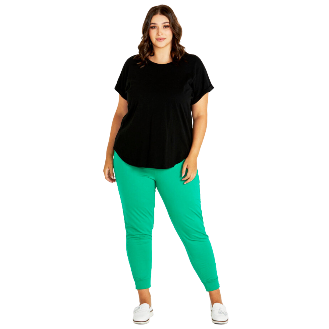 Featuring a figure flattering flat front waistband and slimming straight leg with cuff the Lindsay Jogger from Betty Basics were made for comfort.