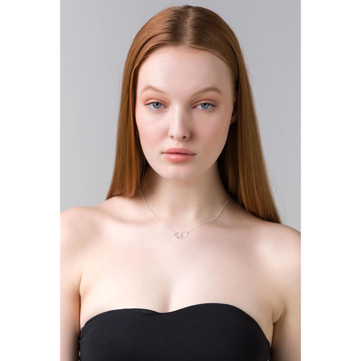 Apryl Silver Necklace