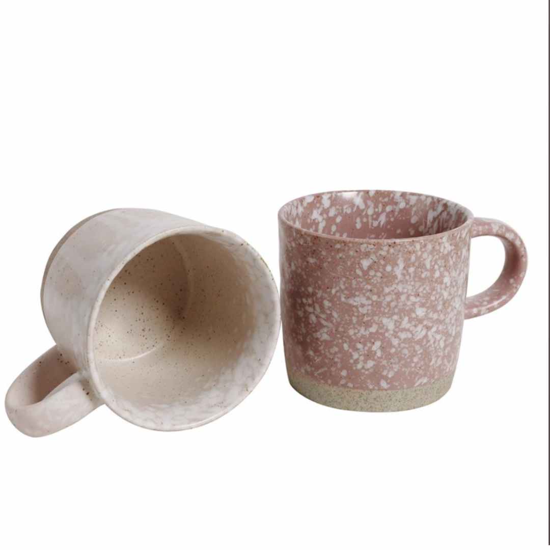 The Strata Mug from Robert Gordon in Pink is a set of four, individually hand glazed stoneware mugs.