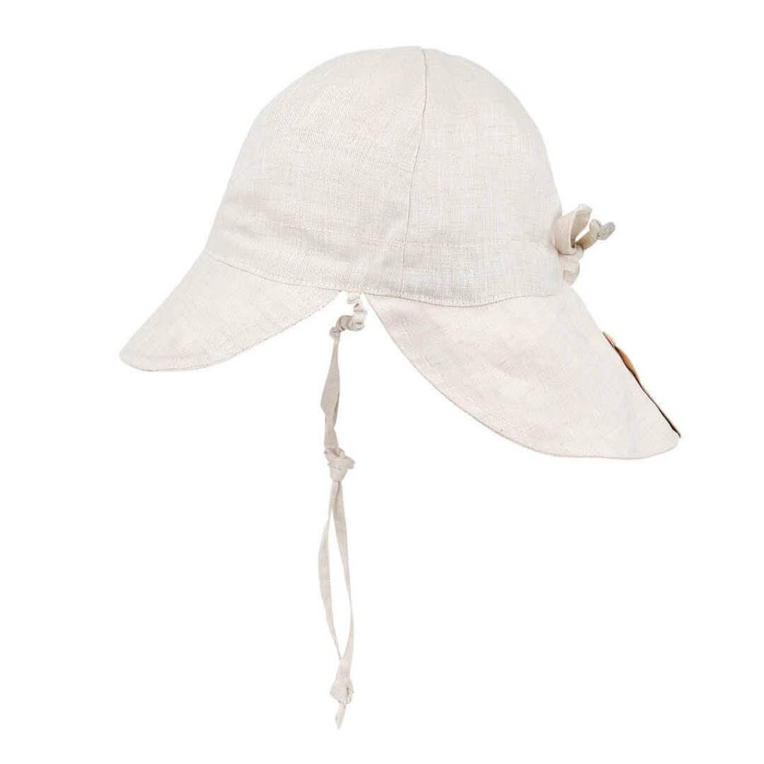 'Roamer' Baby Reversible Teddy Flap Sun Hat - Rosa / Flax