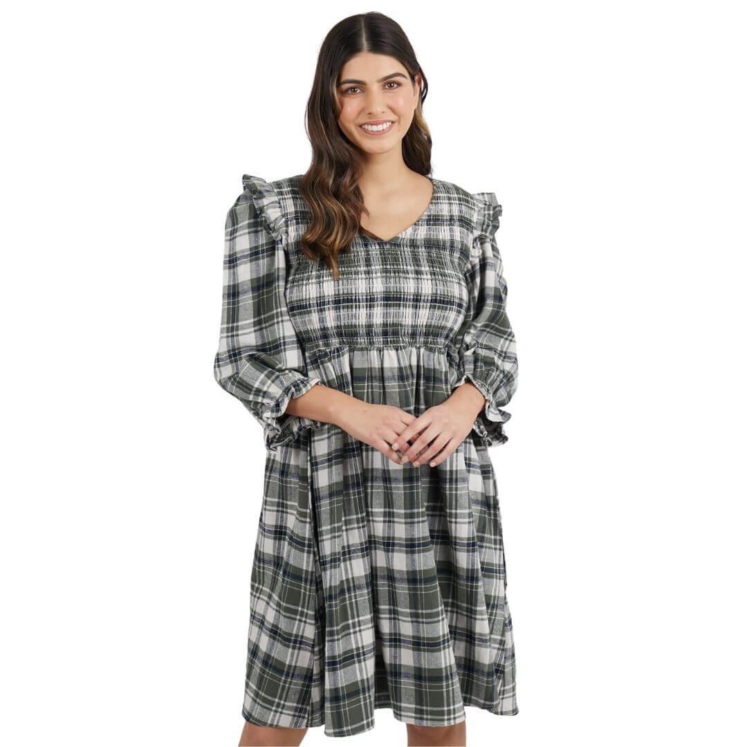 The Keyla dress from Foxwood  is a gorgeous trans-seasonal dress that features a flattering shirred front and vee neckline with soft elastic cuffs and pretty frill detail on the shoulders.