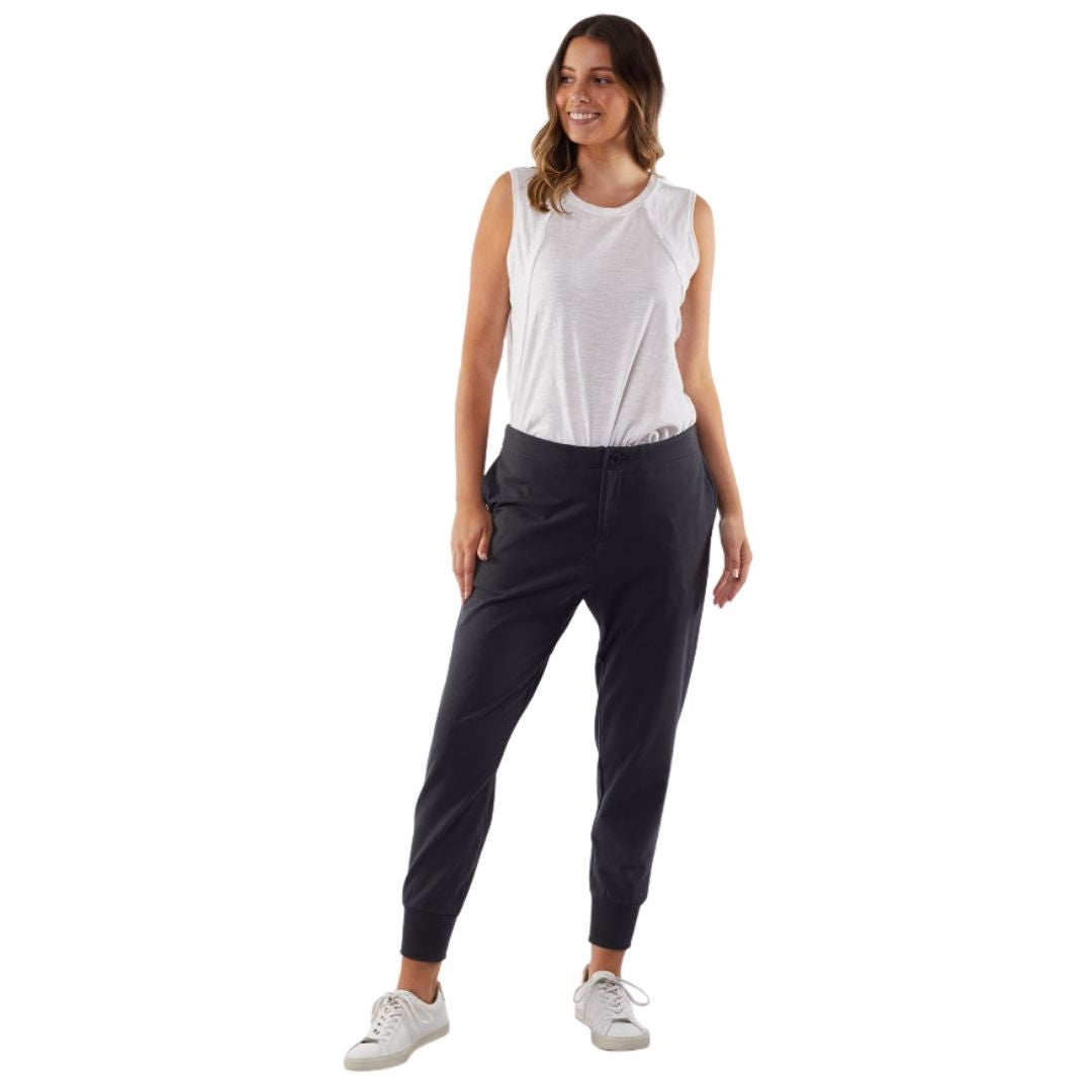 Crafted from structured yet comfortable jersey material, these versatile pants have a soft feel and just the right amount of stretch. The Chelsea pant have a simple yet stylish look with ribbed cuffs and a zipper and button fastening.