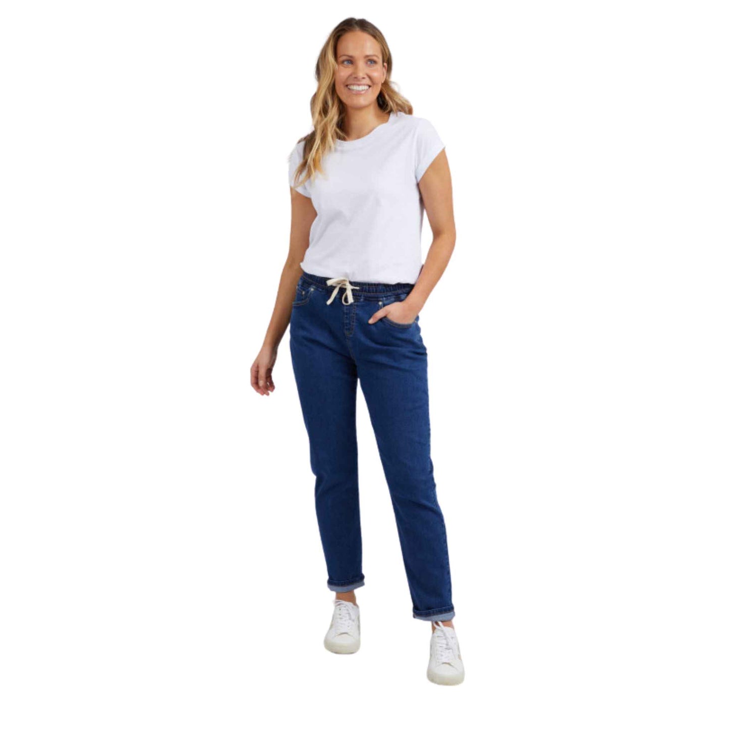 The Juliette Denim Jogger from Fowxood Clothing looks like a classic 5 pocket jean but has the stretch and elasctication of a jogger ensuring comfort all day long! 