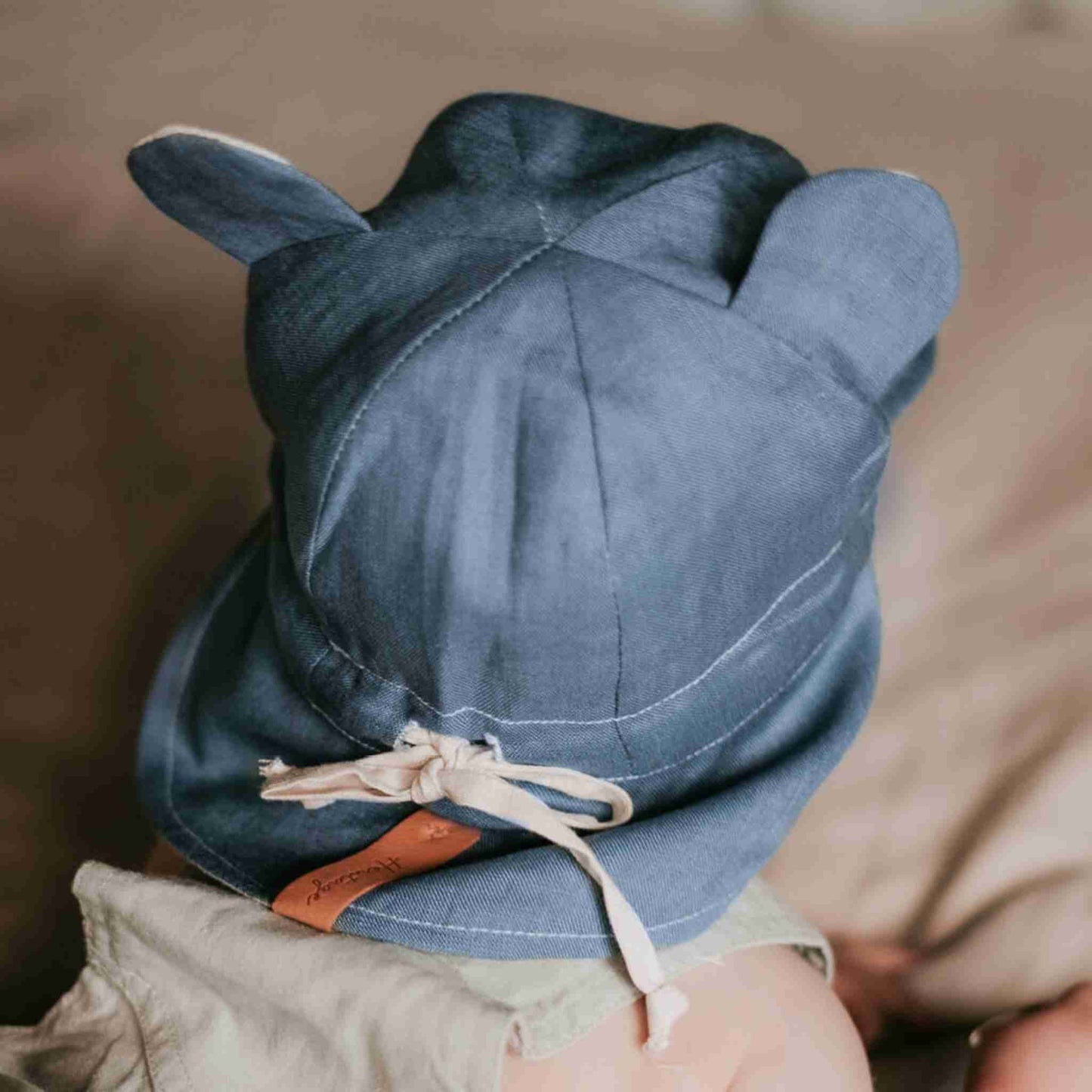 'Roamer' Baby Reversible Teddy Flap Sun Hat - Steele / Flax