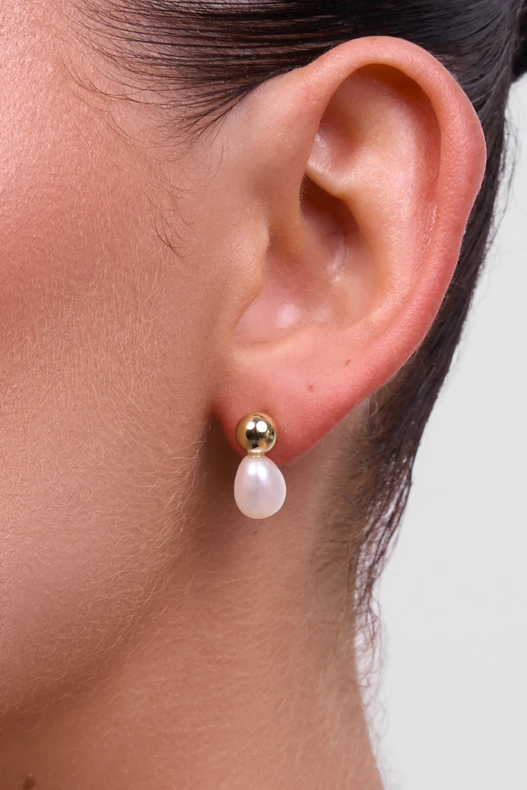 Cove Gold Pearl Earring