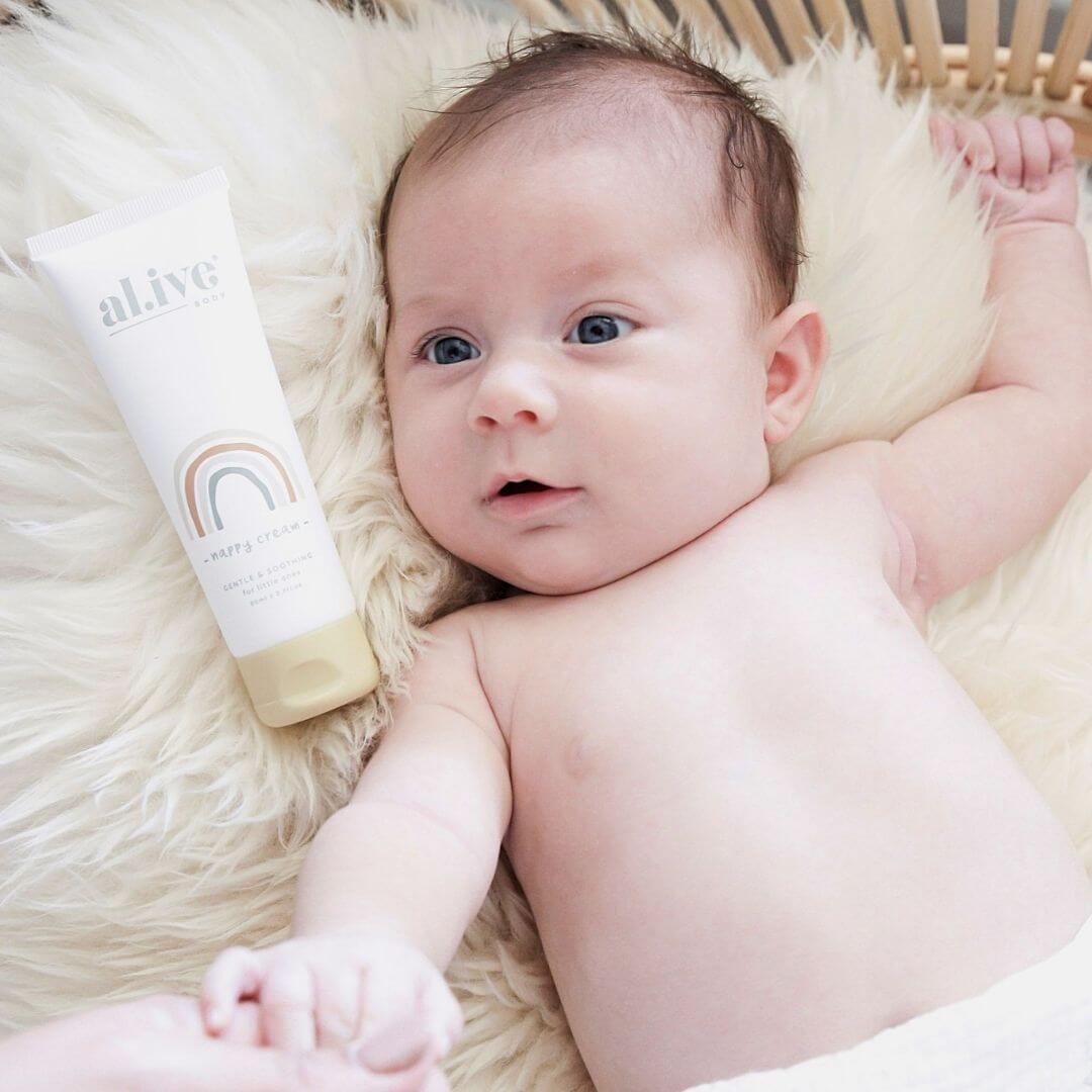 The al.ive body baby Nappy Cream will help you protect and care for your baby’s bottom. 